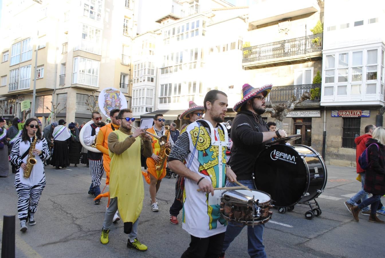 Reinosa disfrutó de un carnaval tan colortista como divertido.