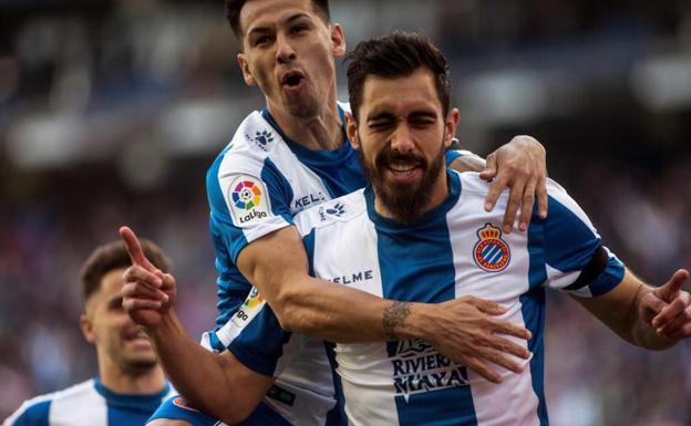 Borja Iglesias, celebrando el primer tanto del encuentro.