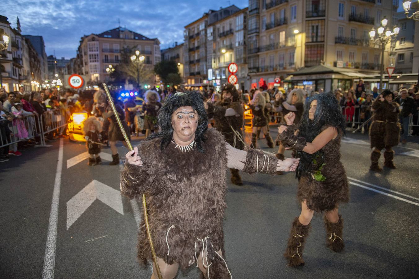 La capital cántabra se vuelca con la celebración del carnaval.