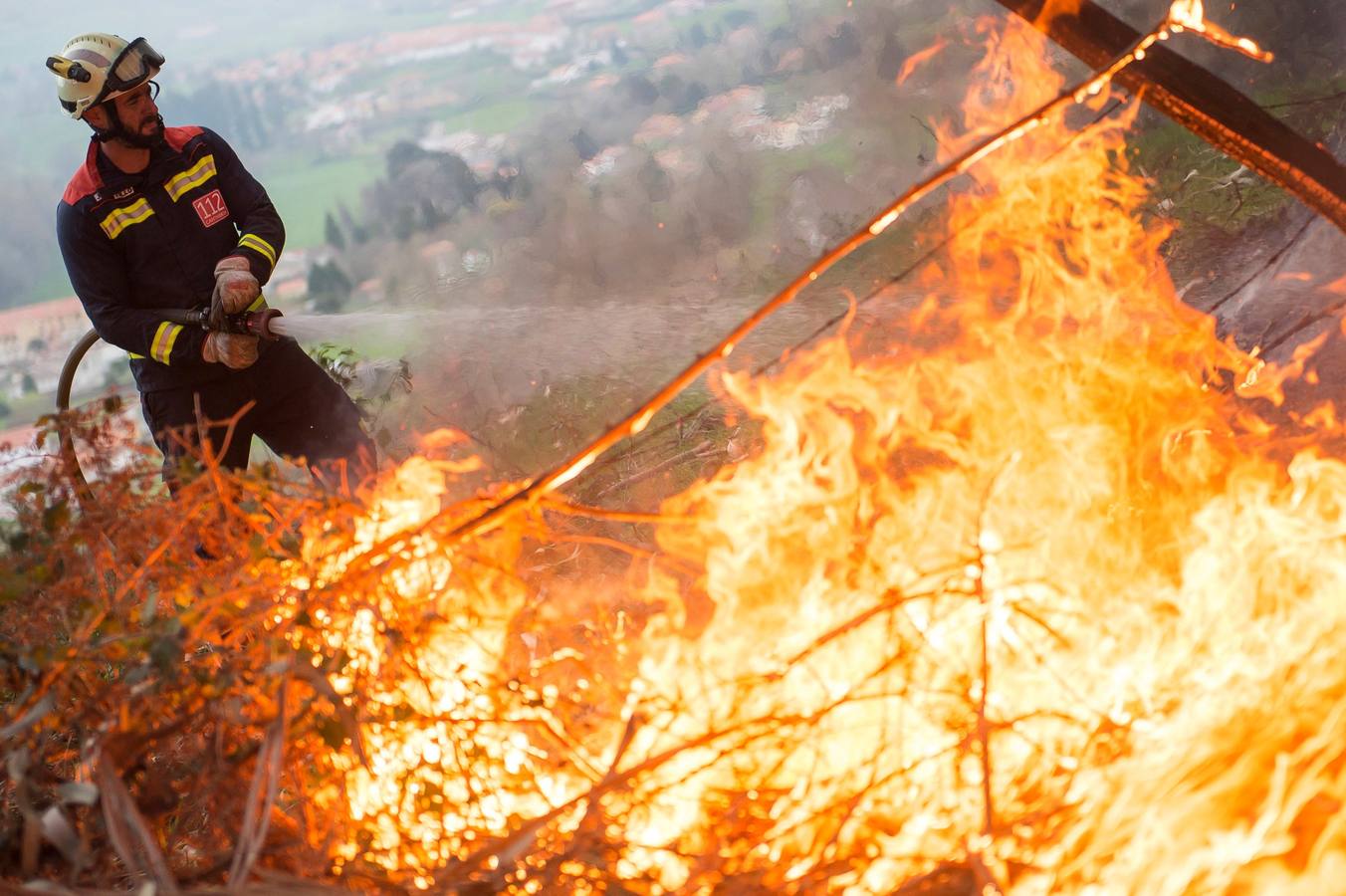 Fotos: Incendios en Cantabria