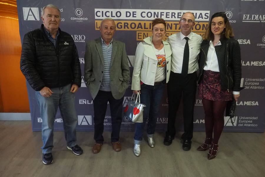 Vidal Obregón, José Luis Torre, Juana Sainz, José Cobo y Gisela Machín. 