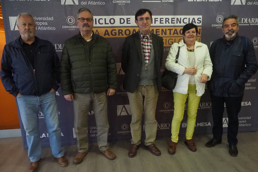 Carlos Gutiérrez, José Francisco Gutiérrez, Manuel Gómez-Salazar, Amparo García y José Luis López. 