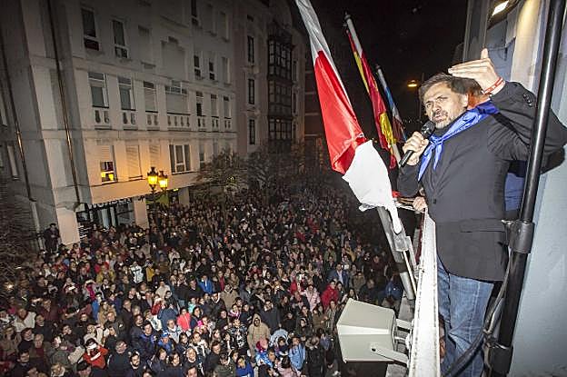 El humorista José Mota fue el encargado de abrir con su pregón las fiestas de San José en El Astillero.
