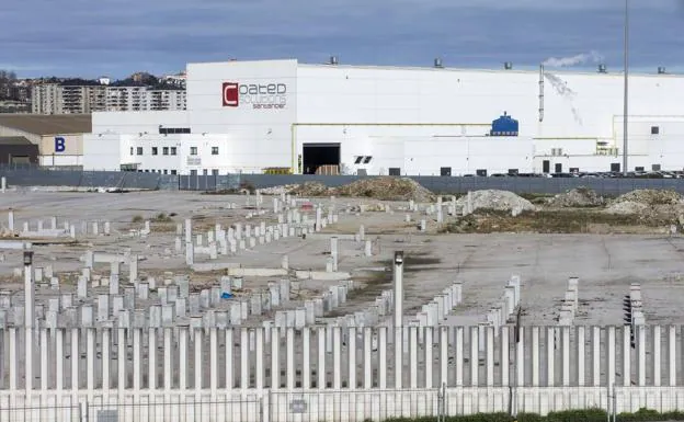 El PP pregunta al Gobierno por el retraso para ampliar la planta de Santander Coated Solutions