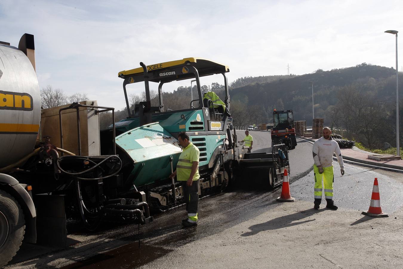 Fotos: El puente de Golbardo a falta de dos semanas