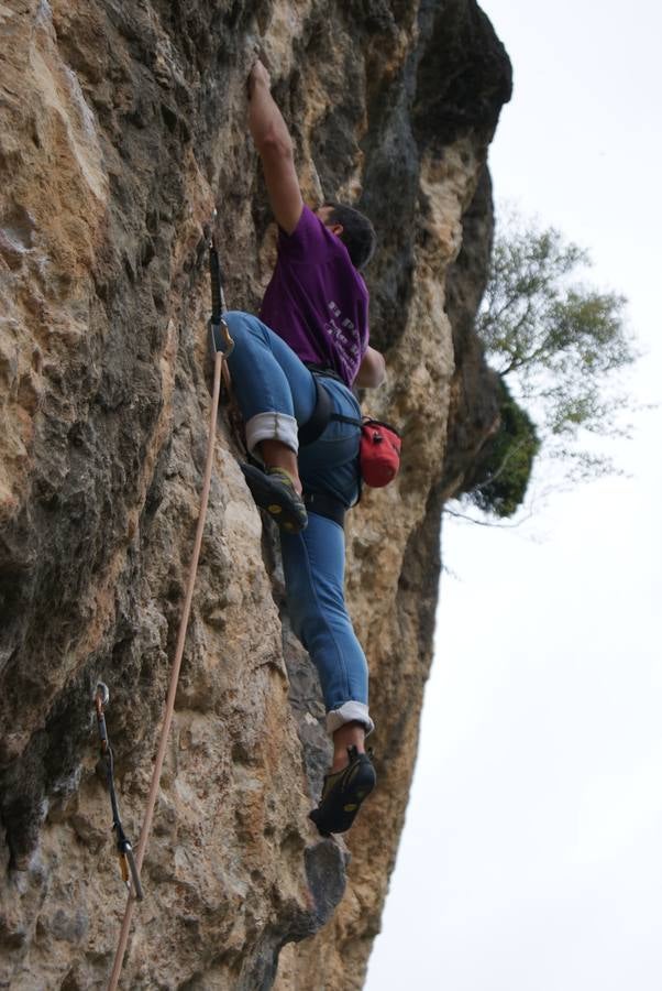 Fotos: Escalar en Valdegovia