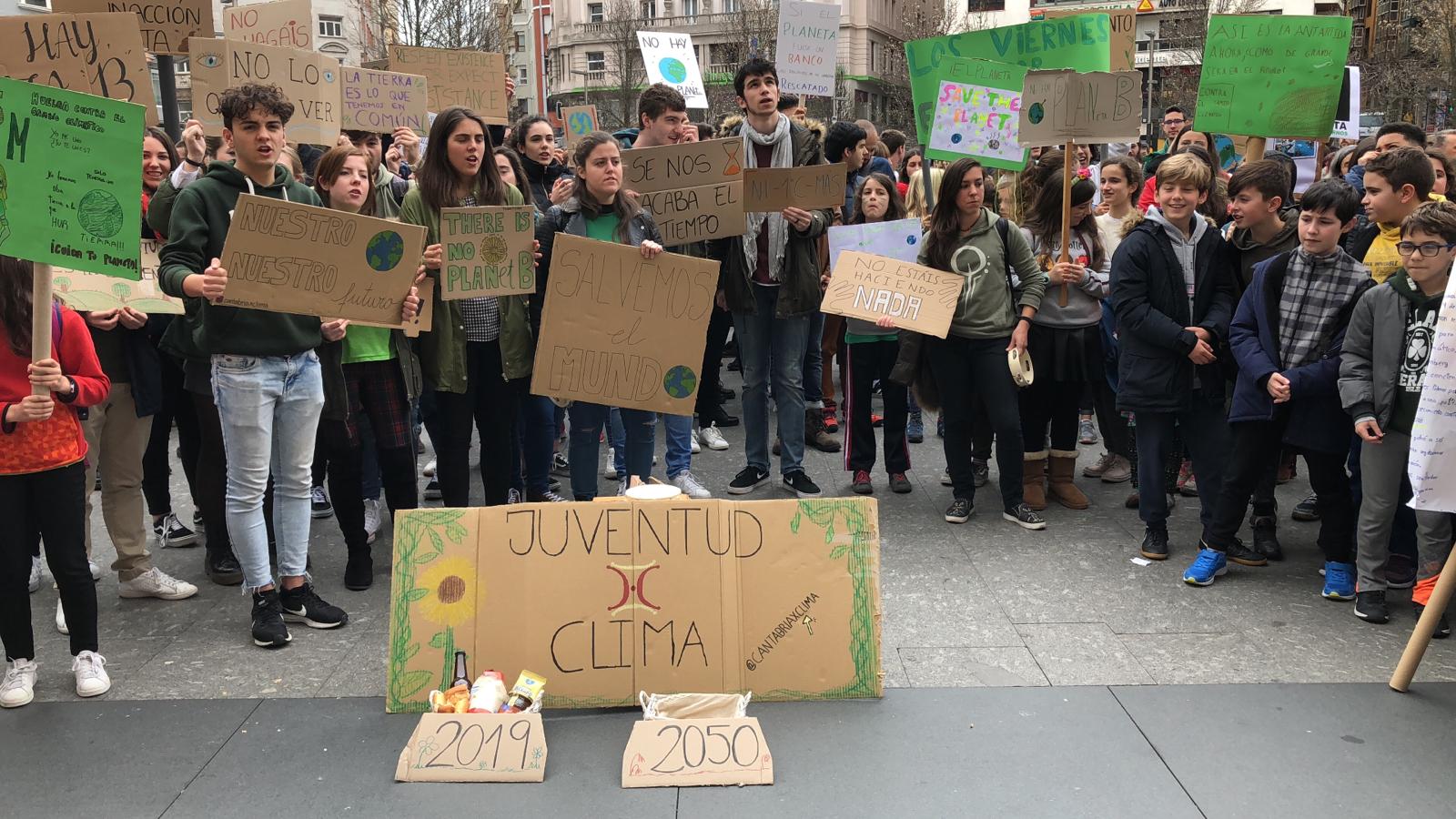 Fotos: Manifestación de los jóvenes para luchar contra el cambio climático