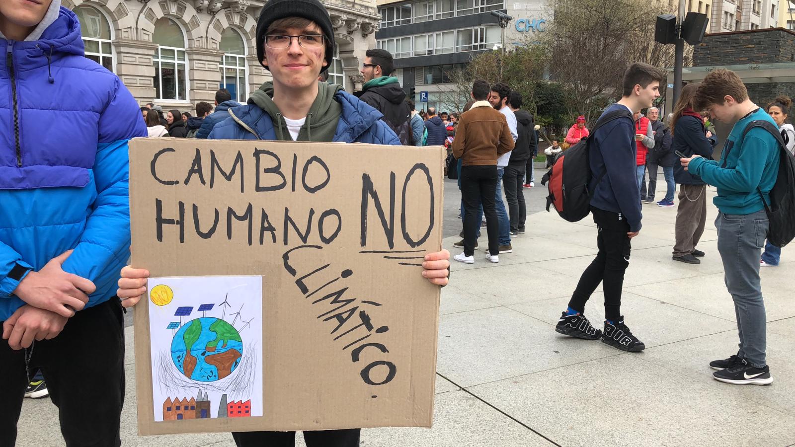 Fotos: Manifestación de los jóvenes para luchar contra el cambio climático