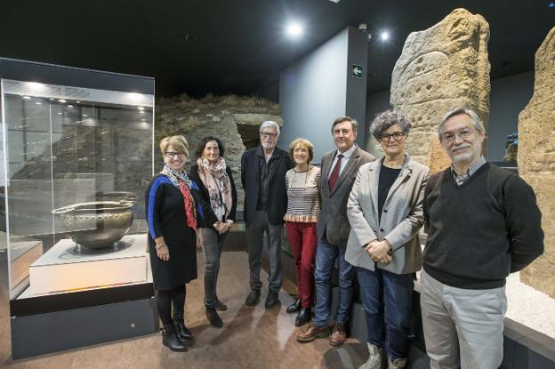 Mercedes Muriente, Amparo López, Gerardo García Castrillo, Eva Ranea, Francisco Fernández Mañanes, Marta Sainz de la Maza y Roberto Ontañón. 