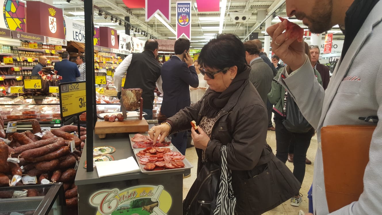 La Diputación de León presenta en Santander una campaña con 40 empresas y más de 170 referencias de productos de calidad que definen el sabor de una provincia en la que «esfuerzo, tesón y artesanía» son las claves de su calidad