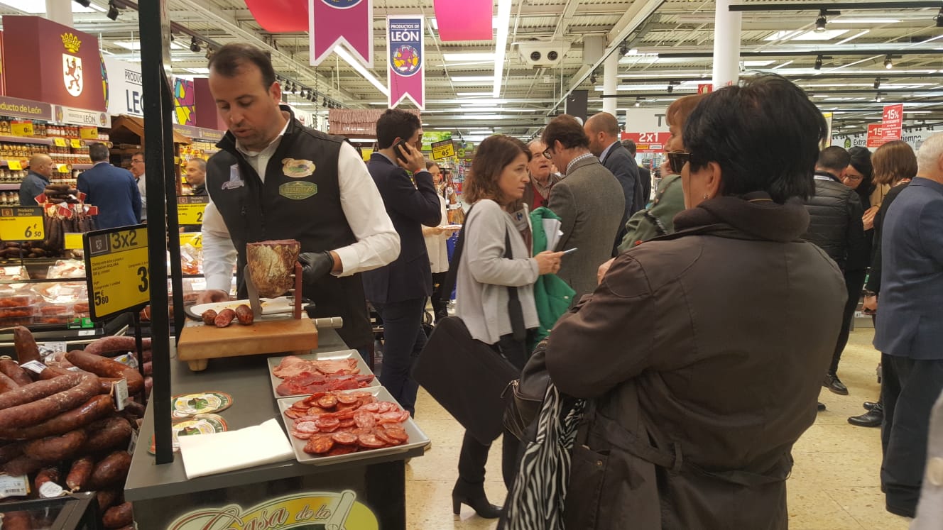 La Diputación de León presenta en Santander una campaña con 40 empresas y más de 170 referencias de productos de calidad que definen el sabor de una provincia en la que «esfuerzo, tesón y artesanía» son las claves de su calidad