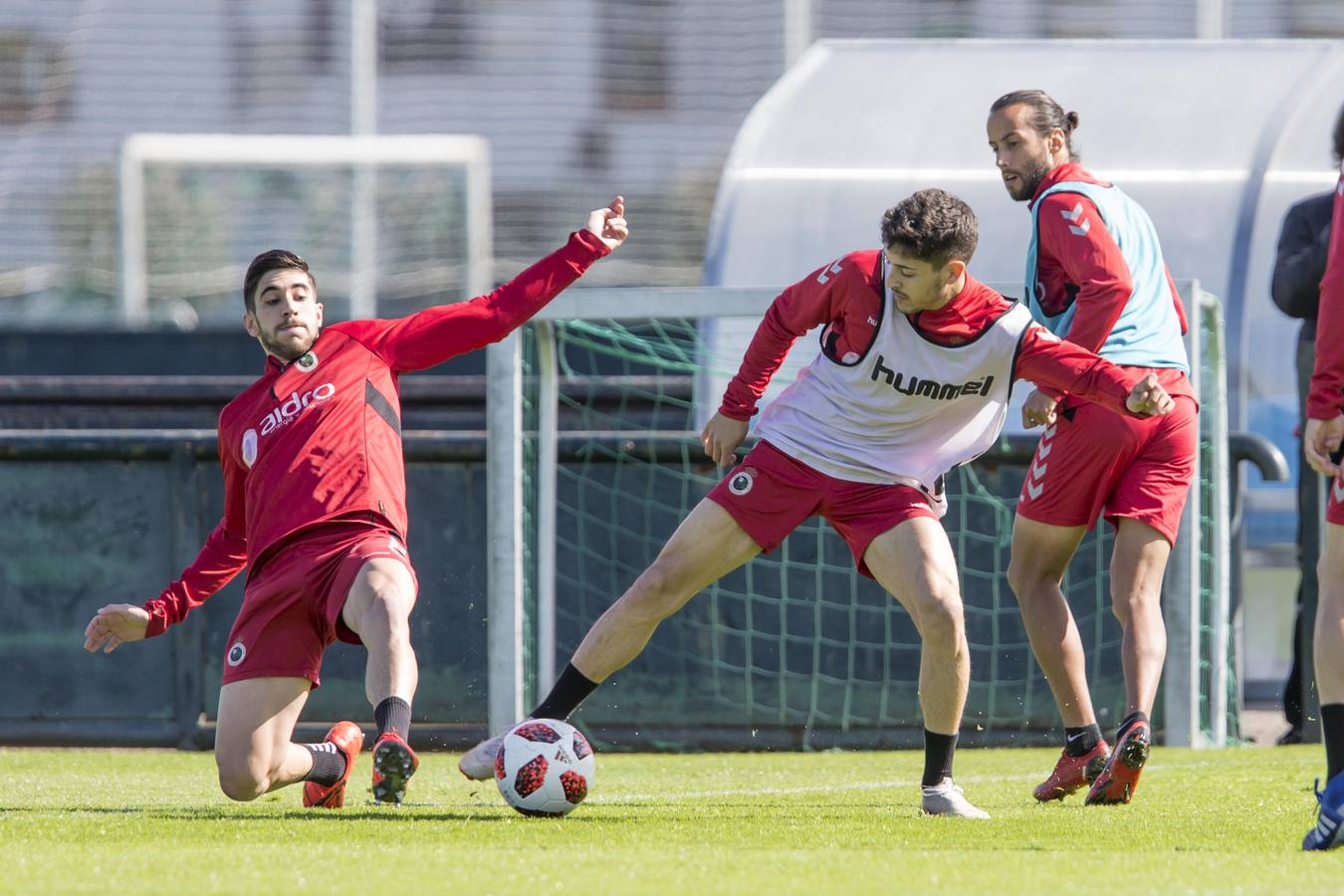 Fotos: Entrenamiento del Racing para preparar el partido ante el Real Unión