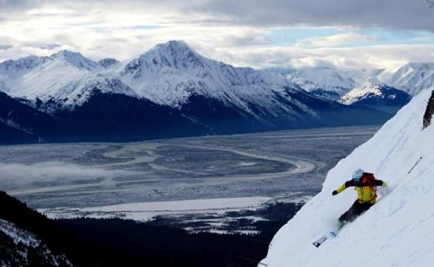 El esquiador Pepín Román, en un descenso durante su último viaje a Alaska. 