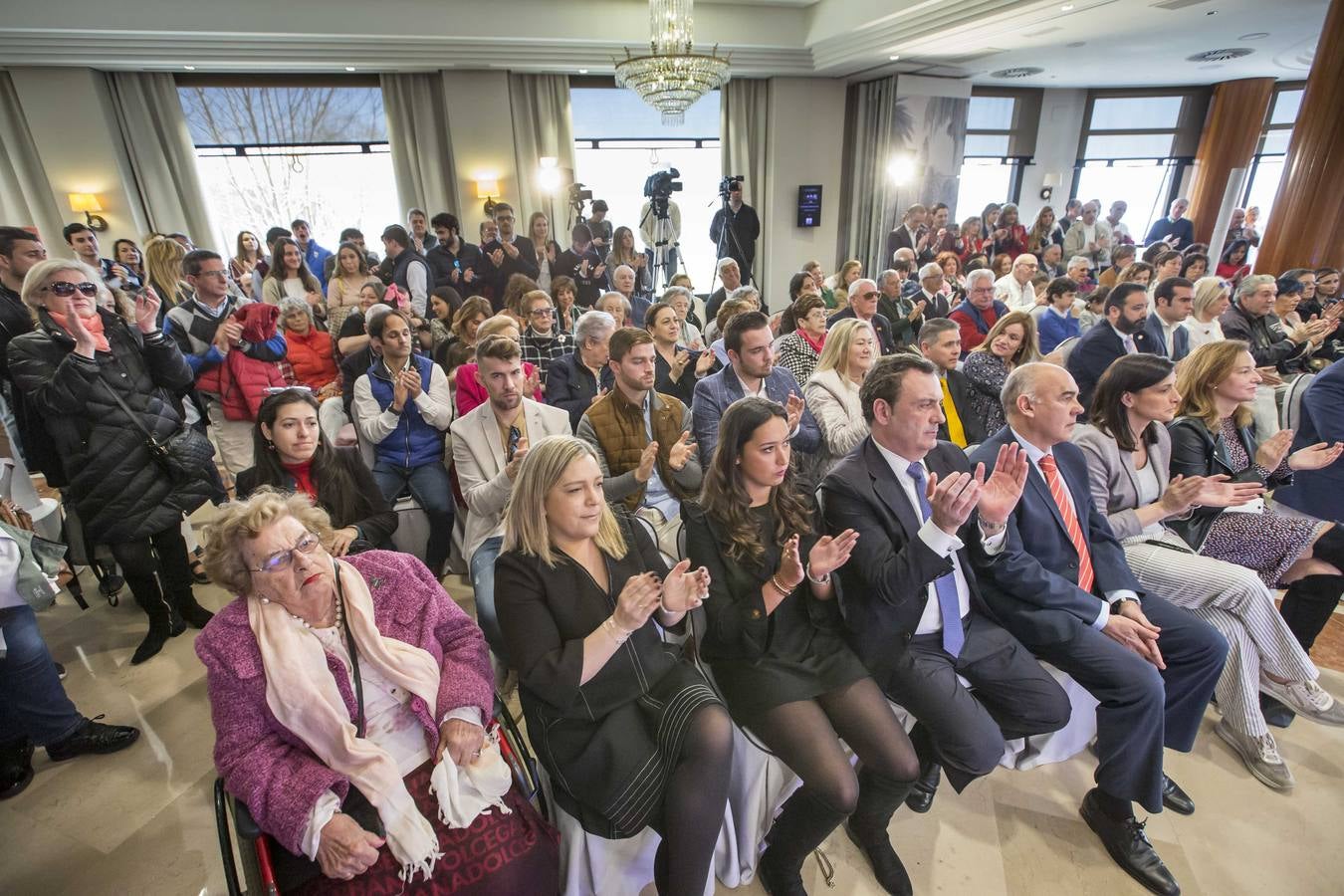 Los populares cántabros presentan sus candidaturas para las elecciones del 28 de abril.