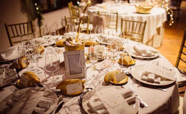 Decoración de las mesas en la boda de Elena y Héctor.