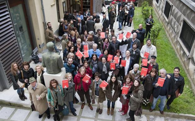 Presentación del 'Diccionario Bibliográfico de la Poesía en Cantabria', editado por la Fundación en Santander en 2013.