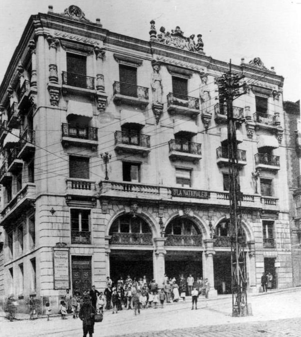 El Teatro Pereda estaba en el cruce entre el Río de la Pila y Santa Lucía. 