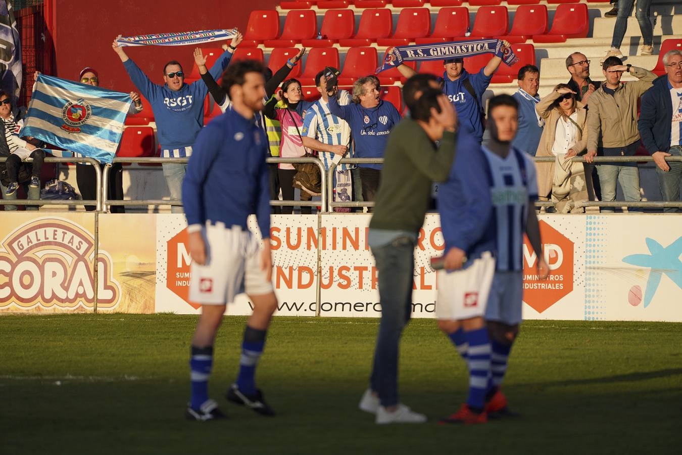 Fotos: Las mejores imágenes del Mirandés-Gimnástica