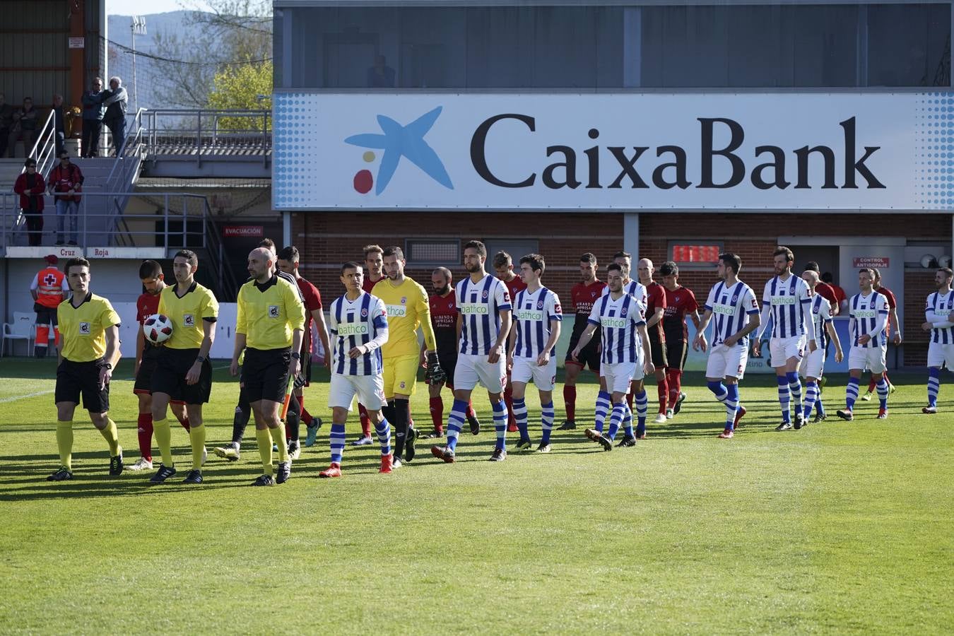 Fotos: Las mejores imágenes del Mirandés-Gimnástica