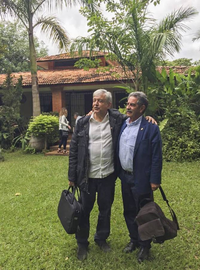 López Obrador y Revilla, durante la visita del presidente de Cantabria a México.