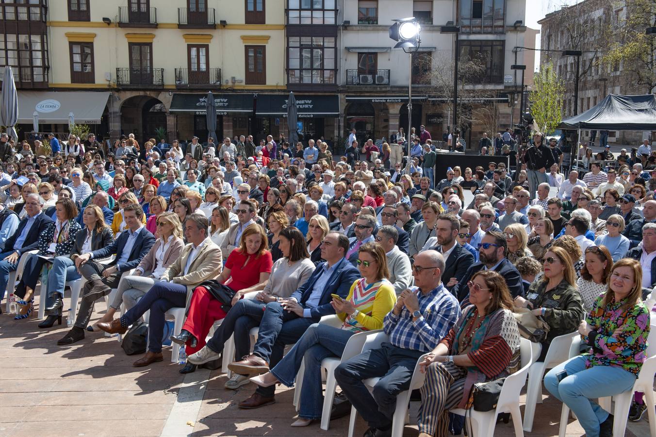 Fotos: Pablo Casado visita Torrelavega y Santander