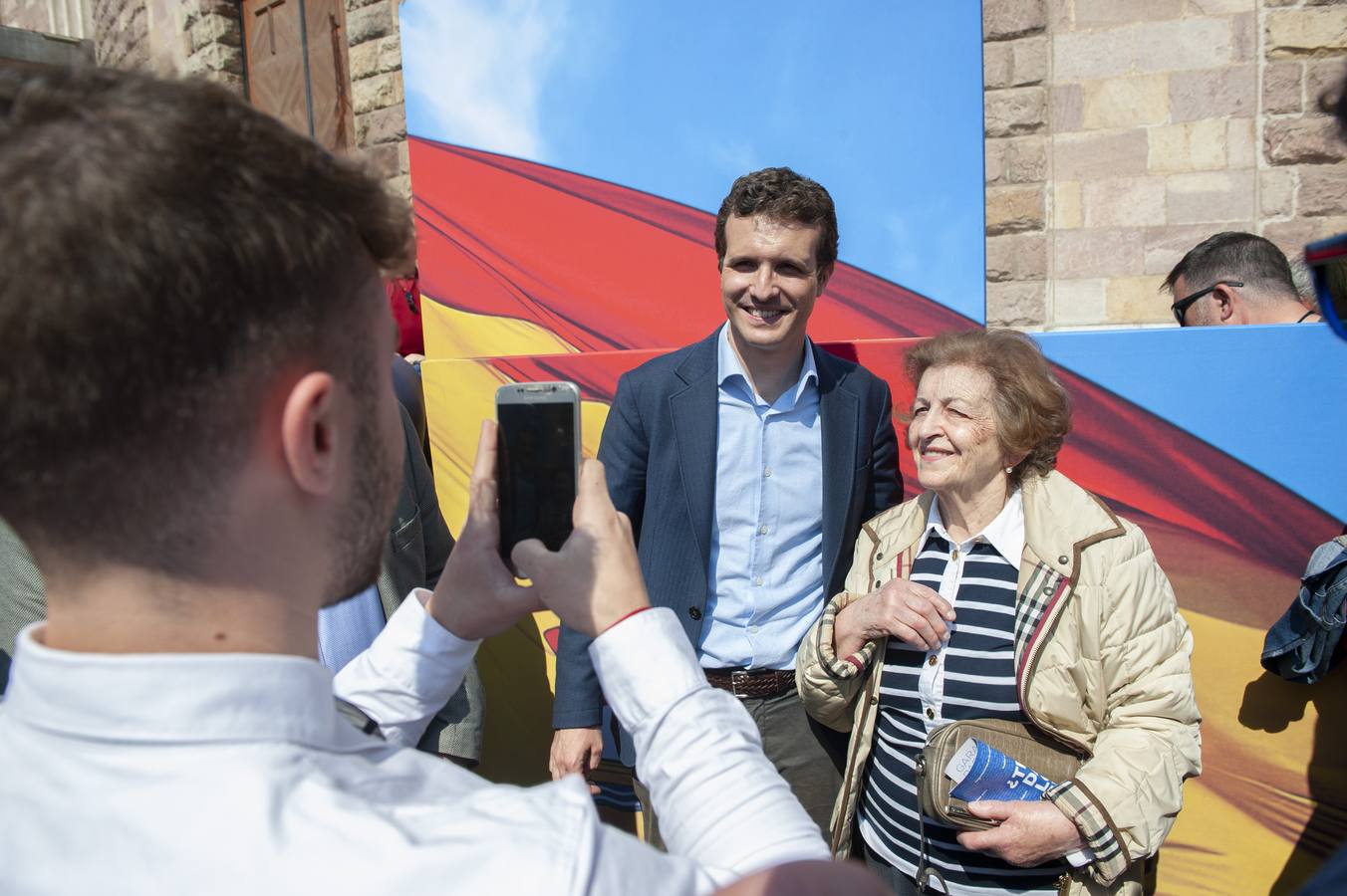 Fotos: Pablo Casado visita Torrelavega y Santander