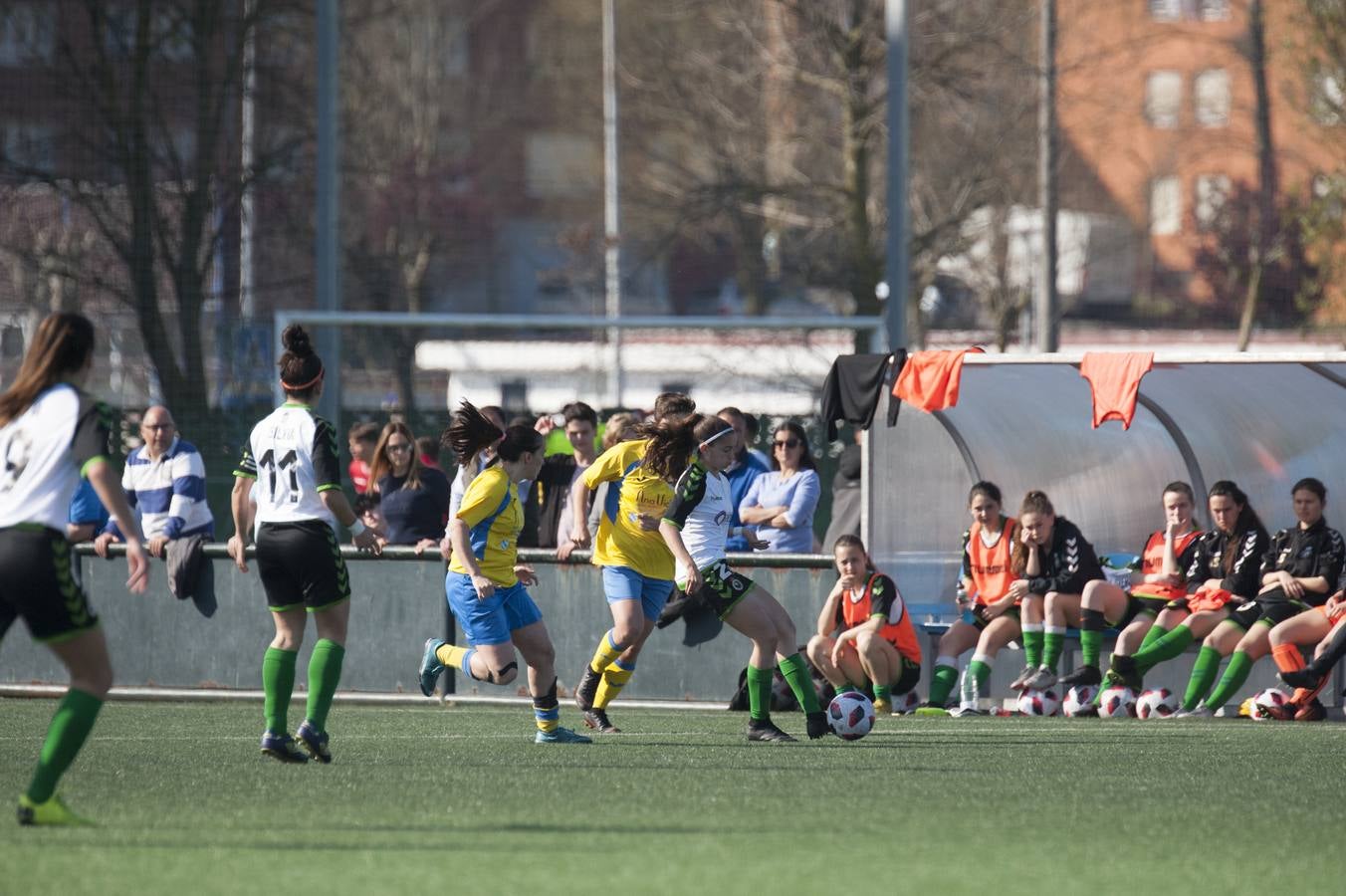 Fotos: Imágenes del partido Racing Féminas - Atlético Arousana