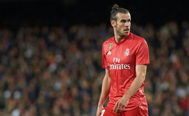 Gareth Bale, durante el partido que midió al Real Madrid con el Valencia en Mestalla. 