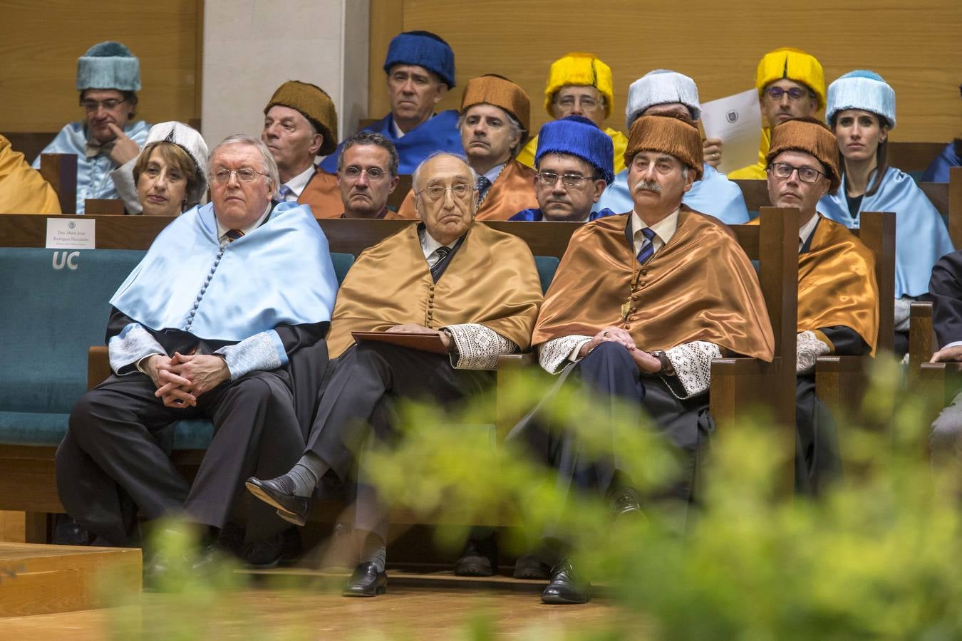 La Universidad de Cantabria ha investido este viernes doctor 'honoris causa' al hispanista británico Paul Preston 