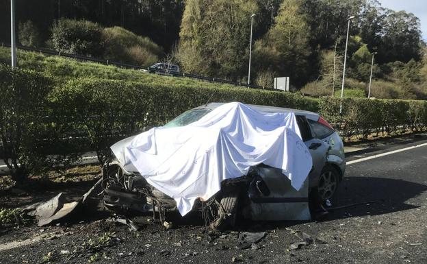 Galería. El fallecido conducía un Ford Focus. 