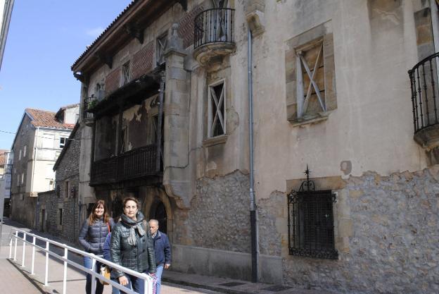 El edificio necesita una rehabilitación. 