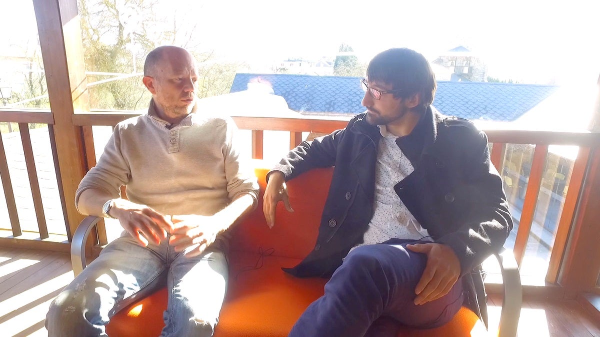 Recorremos León para descubrir qué esconden sus productos avalados con sellos de calidad. En la primera parada conocemos la manzana reineta, la pera conferencia, la castaña, la cereza, el pimiento asado y, como no, el emblema culinario de la comarca berciana