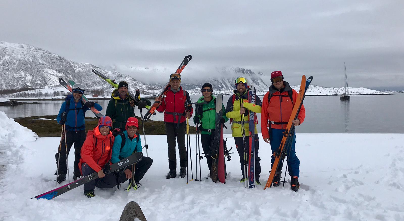 Foto de familia de la expedición.