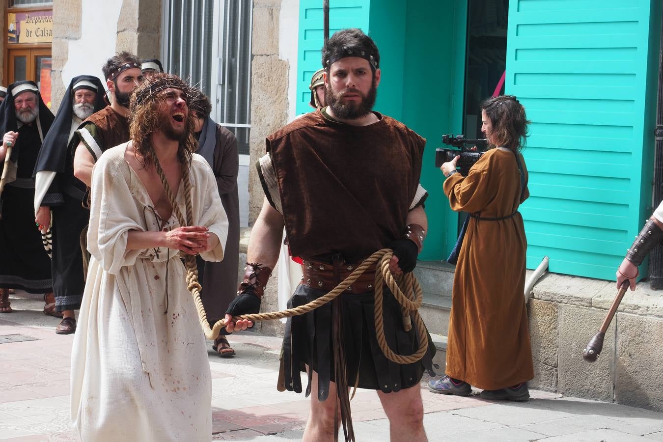 Jesús sufre antes de su crucifixión.