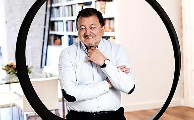 Alejandro Gándara es el protagonista de la inauguración y su pregón de la Feria del Libro . 