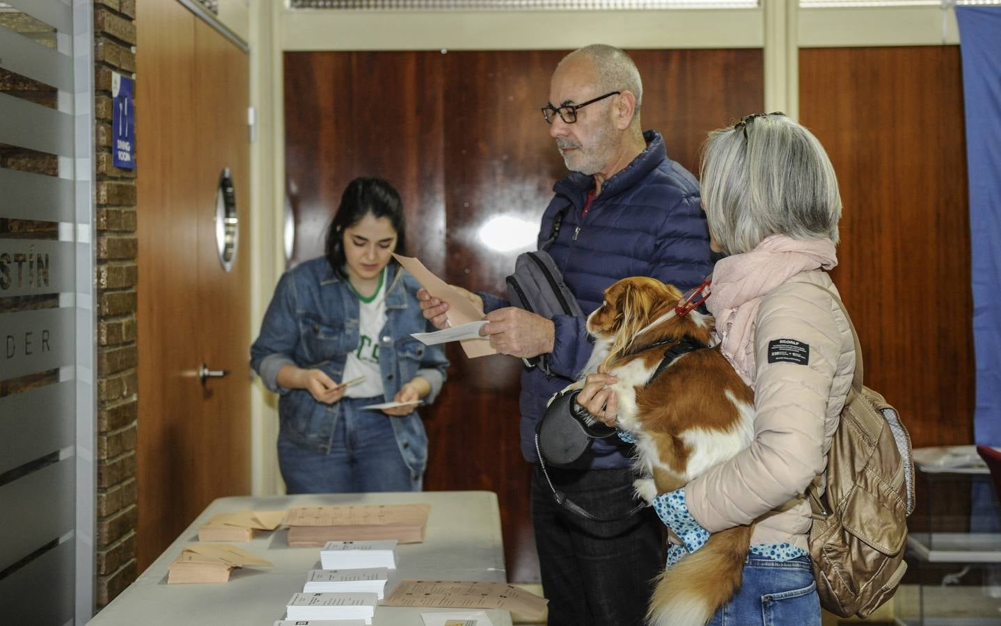 Así están siendo las votaciones en los diferentes colegios de Cantabria.