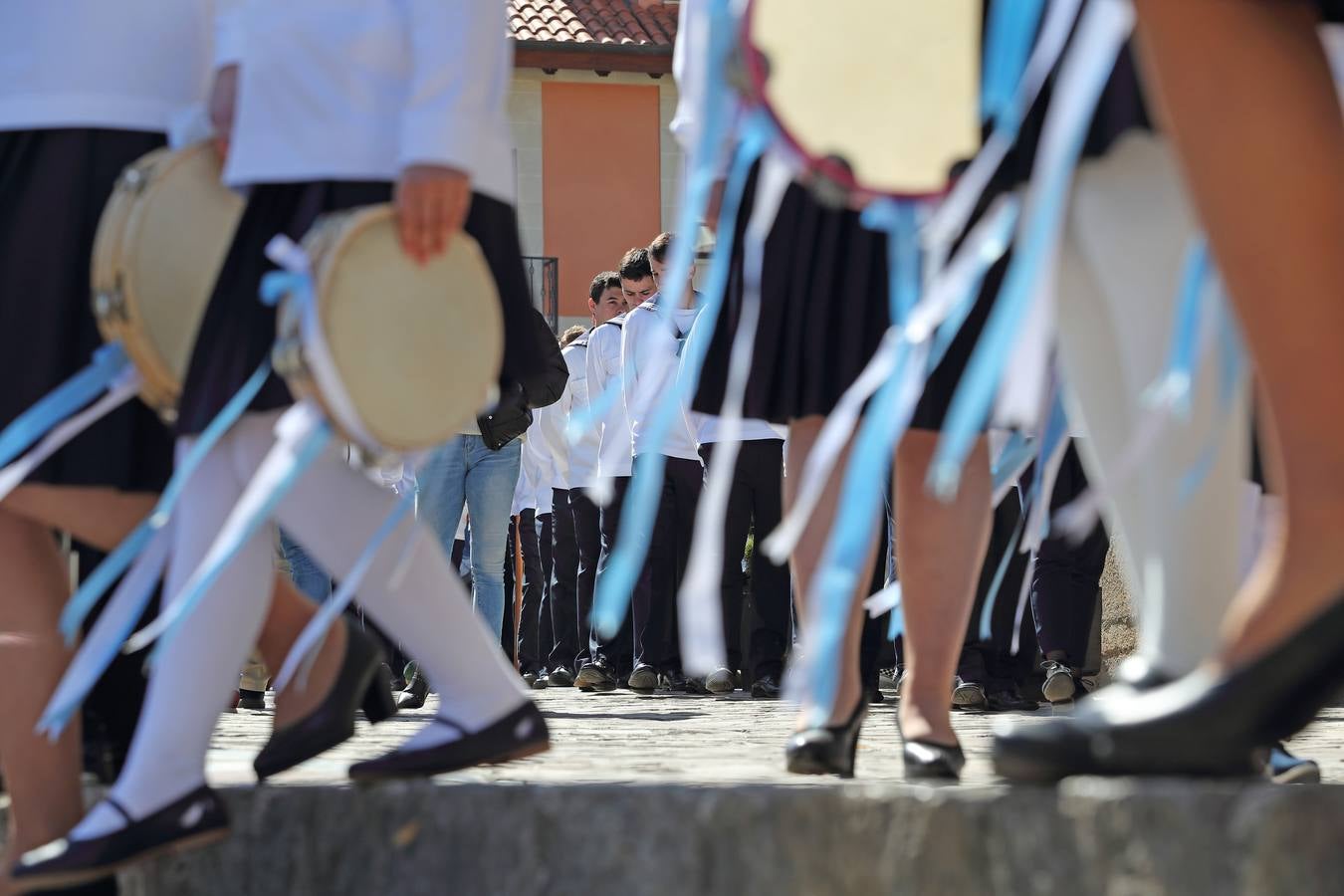 Fotos: San Vicente de la Barquera cumple con su tradición en La Folía