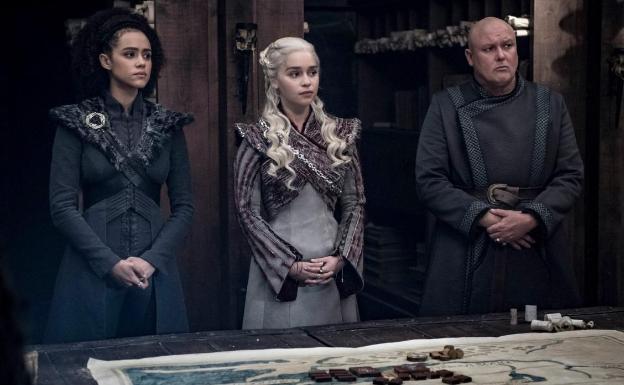 Missandei, Daenerys, Varys.