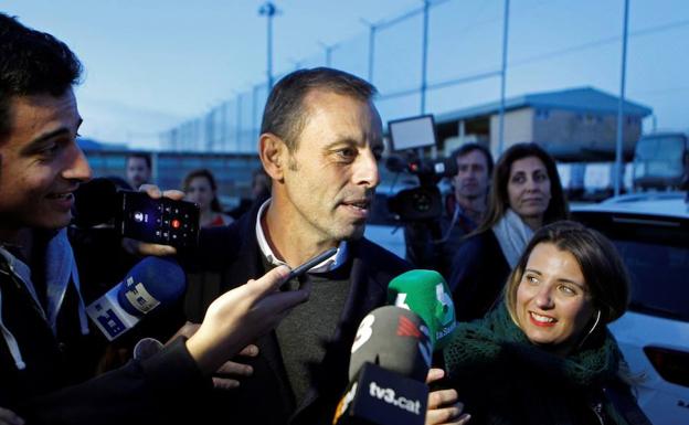 Sandro Rosell, tras salir de la cárcel de Soto del Real. 