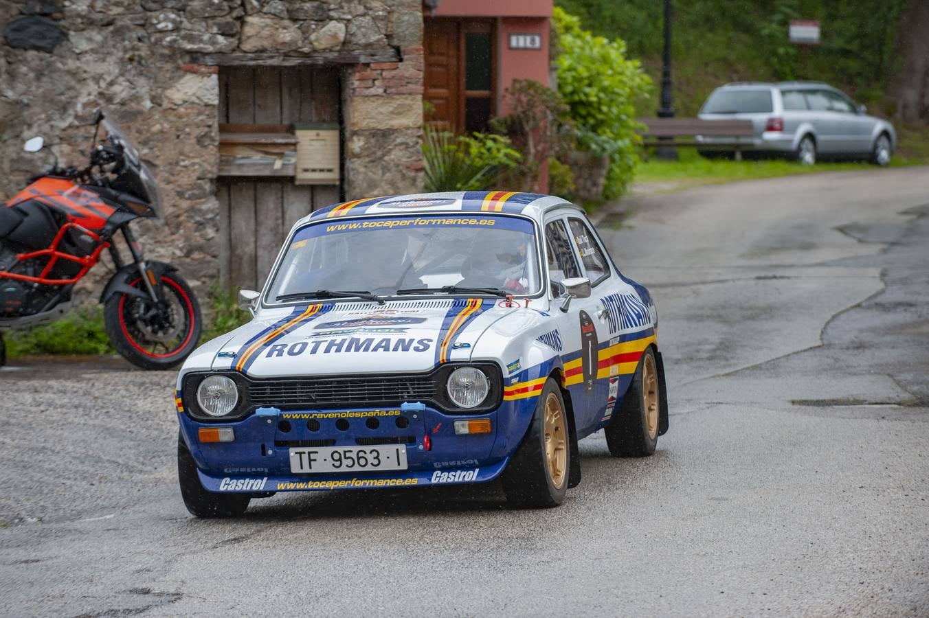 Los cántabros Raúl Toca y José Luis Madrazo, en plena acción.