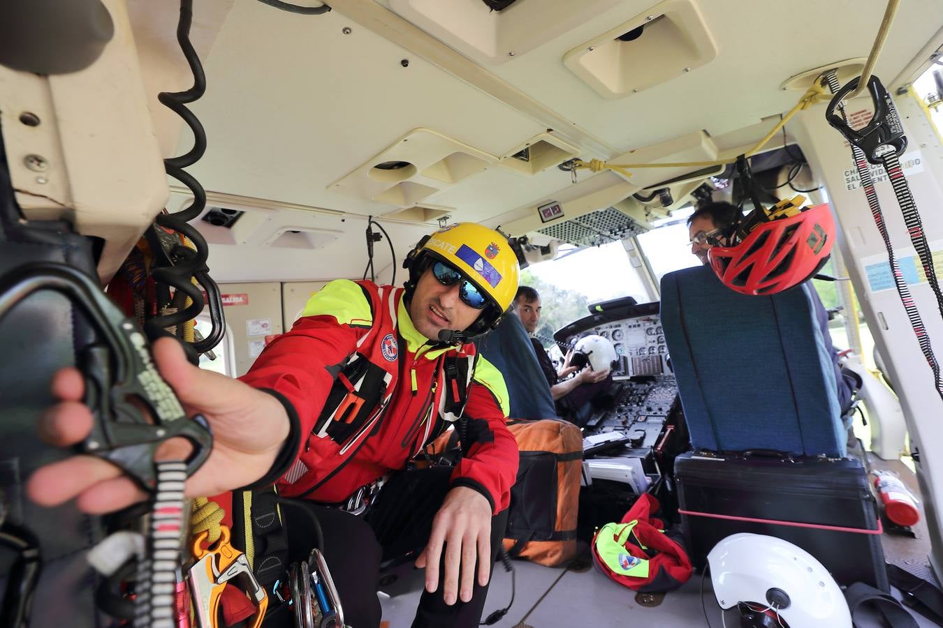 Fotos: El 112 sopla las velas en Comillas