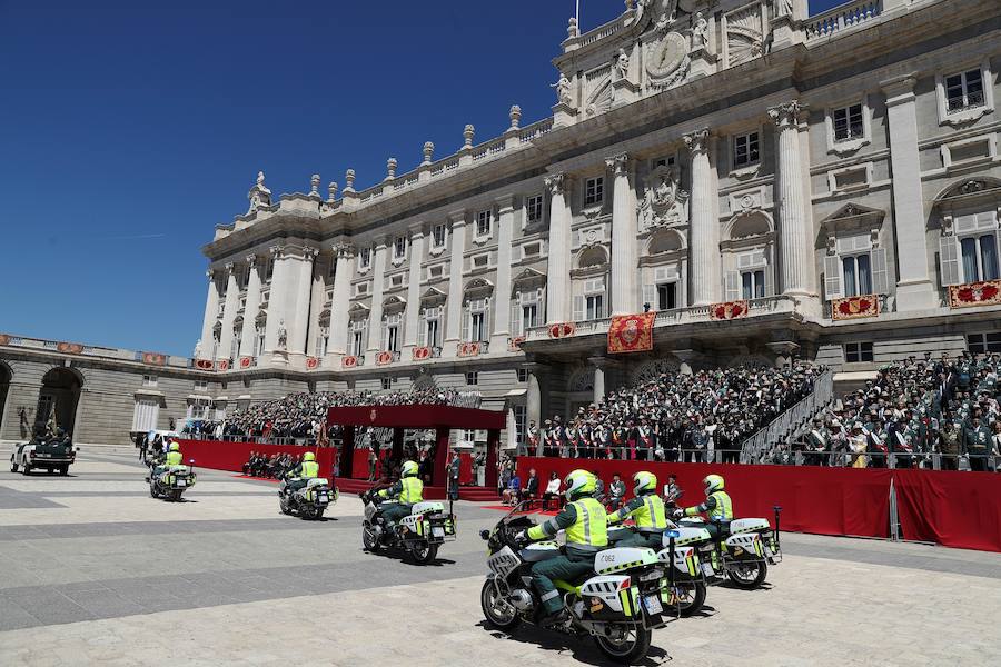 Los Reyes de España presiden en el Palacio de Oriente, en Madrid, los actos conmemorativos del 175 aniversario de la Guardia Civil.