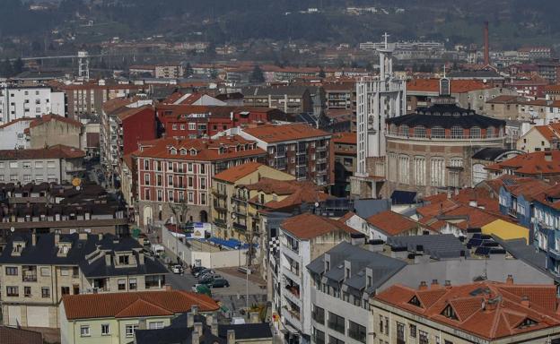 Vista general del casco urbano de Torrelavega. 