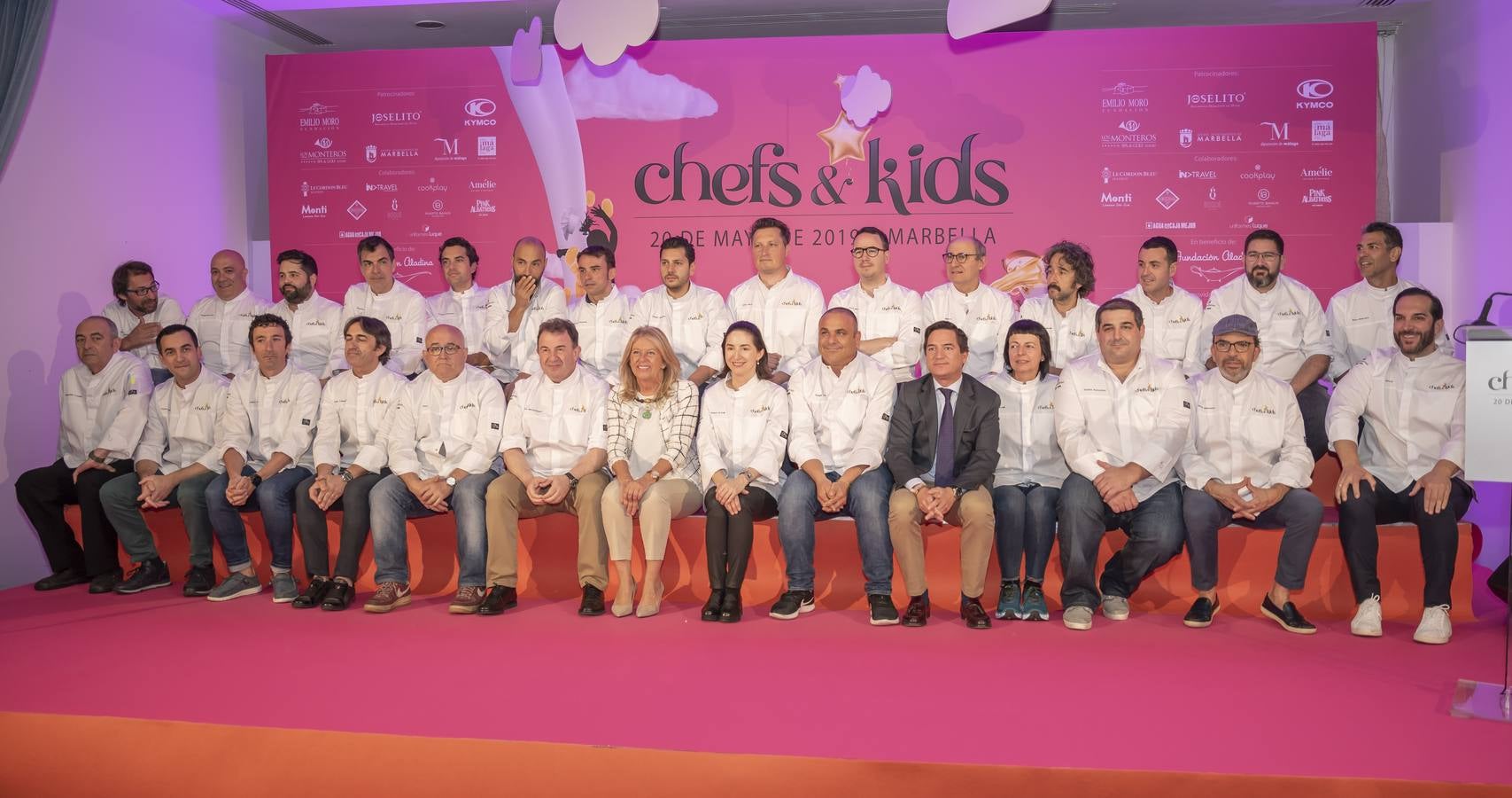 Veintisiete chefs con estrella Michelin cocinan juntos en un evento por la infancia