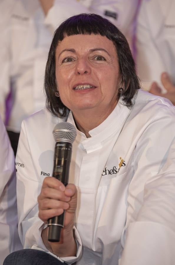 Veintisiete chefs con estrella Michelin cocinan juntos en un evento por la infancia