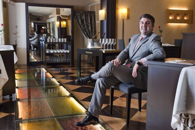 Rafael Prieto, director y sumiller del restaurante. :: roberto ruiz