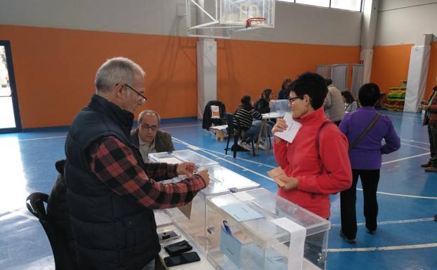 PSOE y PRC empatan a seis concejales en Castro Urdiales