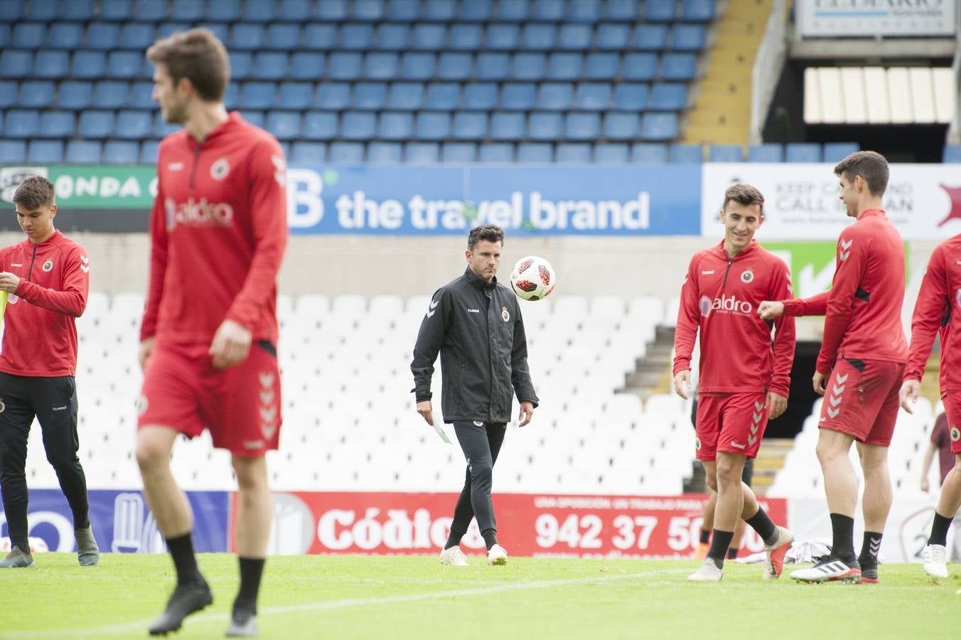 Fotos: Un entrenamiento relajado en los Campos de Sport dell Sardinero