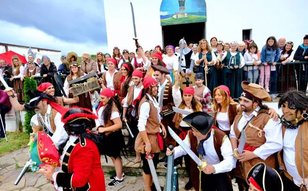 El Desembarco Pirata protagoniza este sábado las fiestas de la Virgen del Mar