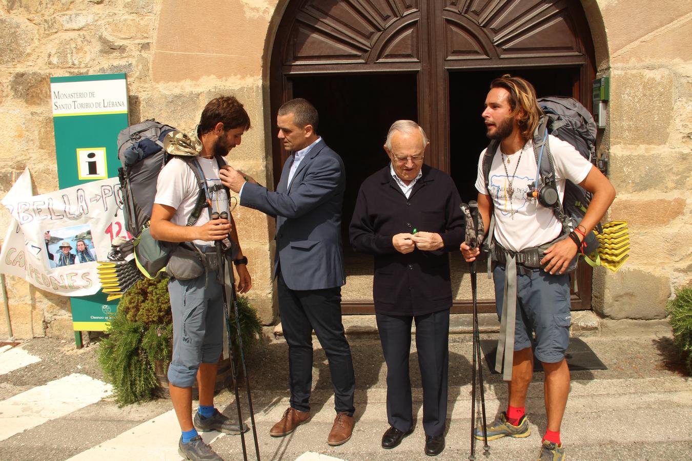 Fotos: Los peregrinos llegan a Santo Toribio